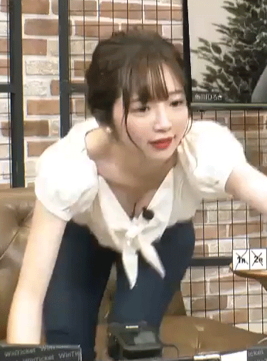 藤田かんな胸チラ0 藤田かんな胸チラ0