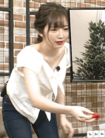 藤田かんな胸チラ1 藤田かんな胸チラ1