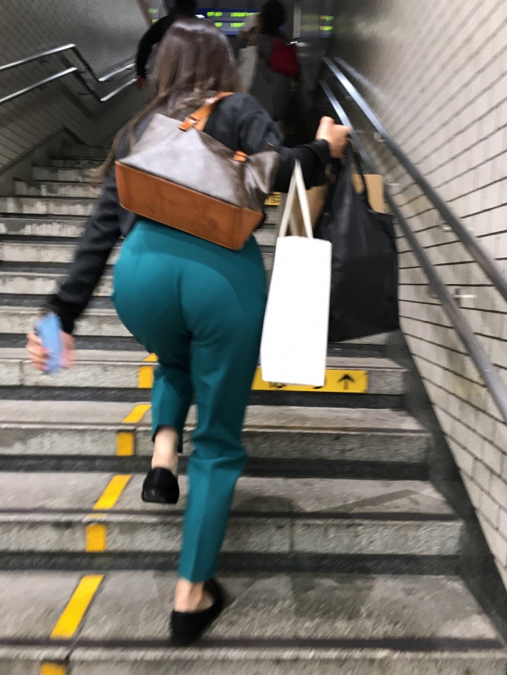 駅階段パンツ透け0 駅階段パンツ透け0