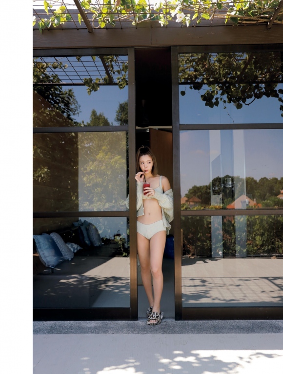 藤田ニコル写真集生尻2