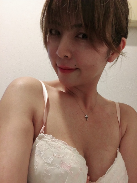 Twitter熟女40歳エロ自撮り5