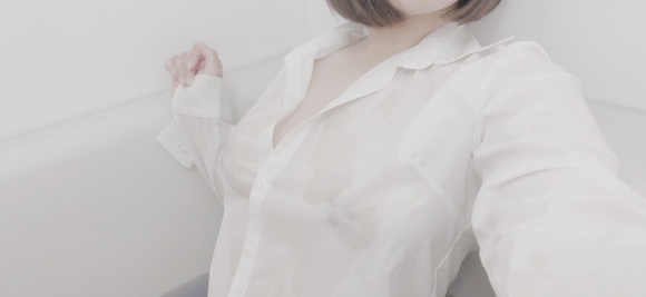 パイパン人妻濡れ透け24