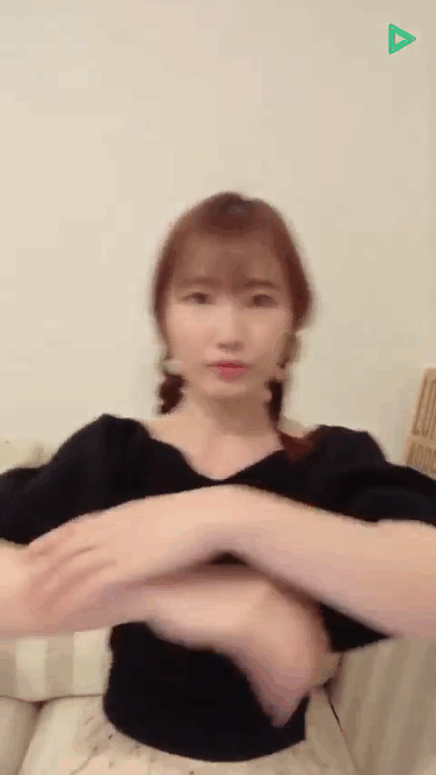 内田彩胸チラブラ紐6