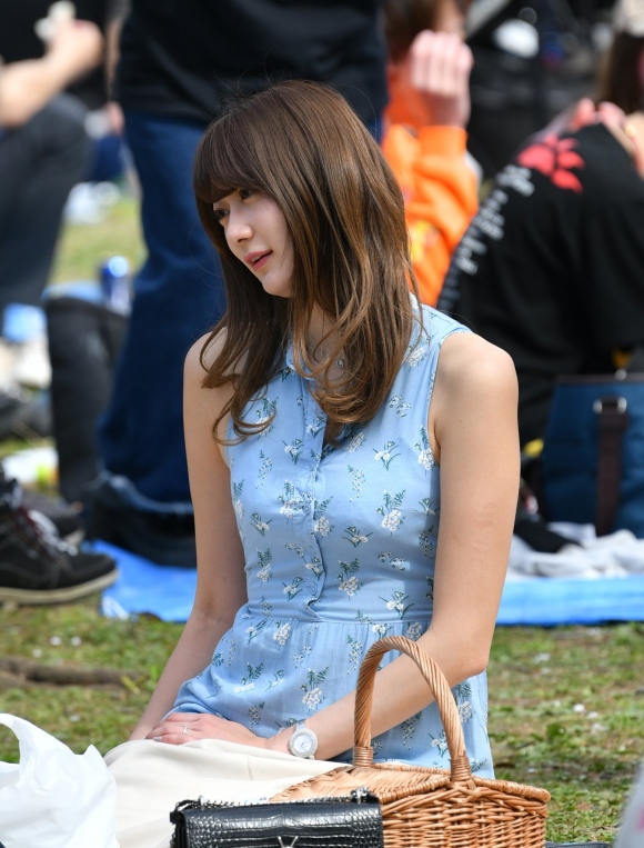 宇津木あゆみパンチラ2