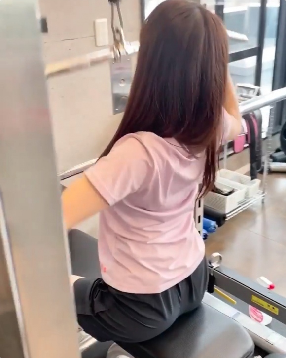 鷲見玲奈おっぱい11