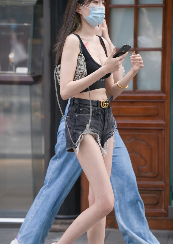 ダメージデニム中国人パンツ5