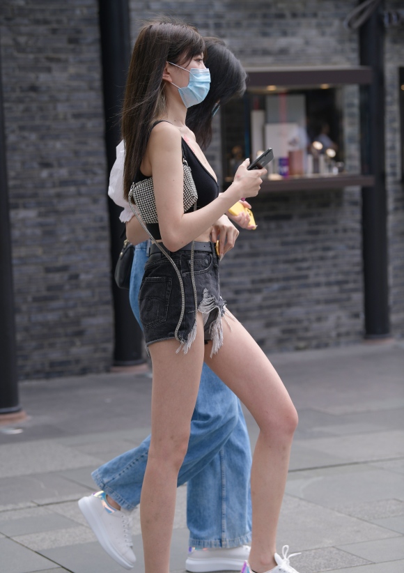 ダメージデニム中国人パンツ7