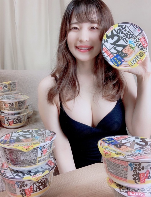 やみん姉貴おっぱい0