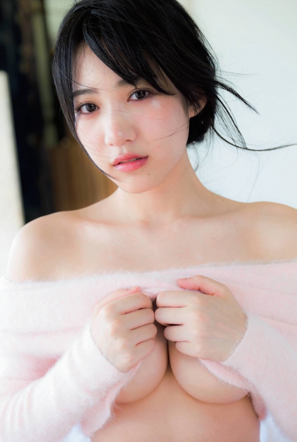 NMB48横野すみれ下乳2