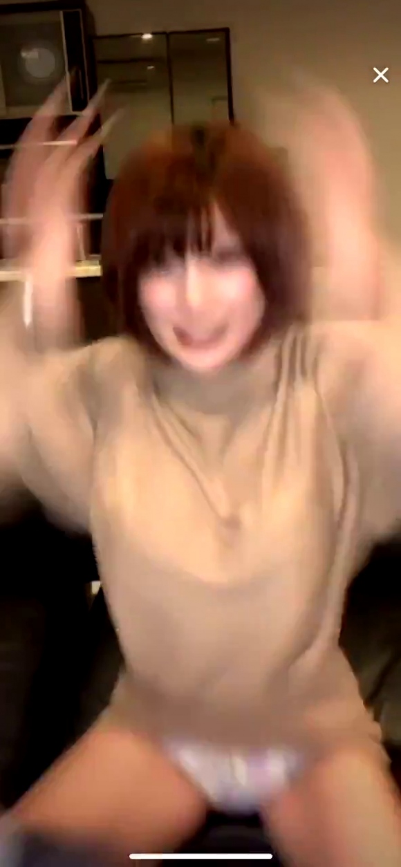 インスタライブパンチラ4
