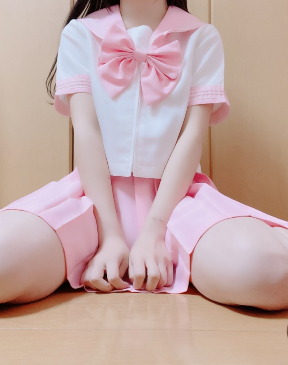 黒髪オタク女子2