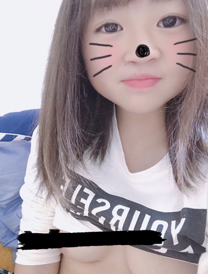 童顔おっぱい8