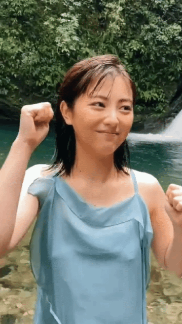 浜辺美波インスタ乳首2