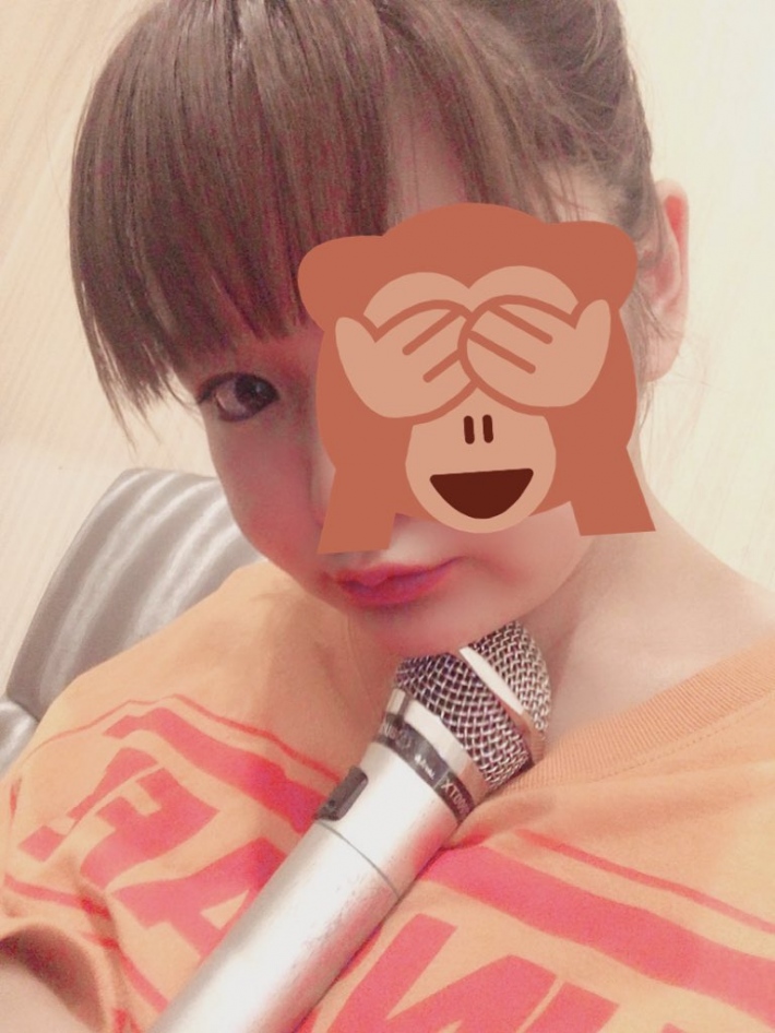 勃起乳首16
